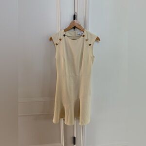 Elegant Cream Sleeveless Rihoas Dress